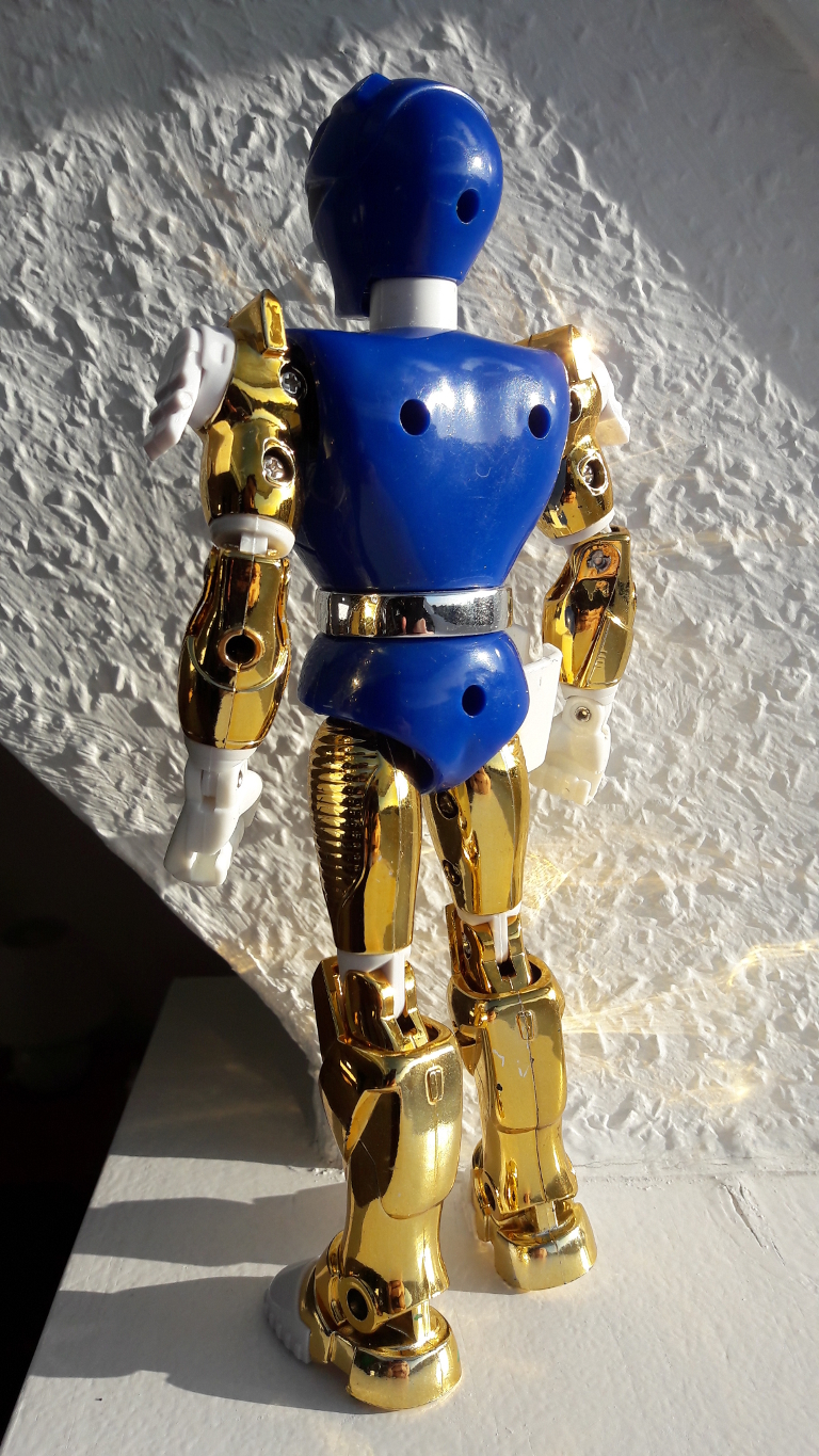 Photo of the back fo the hybrid figure - blue Power Ranger torso with gold Cybercop limbs